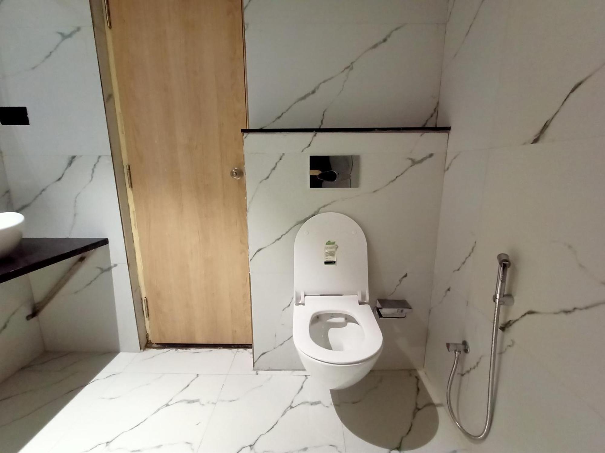Hotel Global Inn -1 Km From Railway Station - Lift Food And Free Parking Lucknow Exterior photo