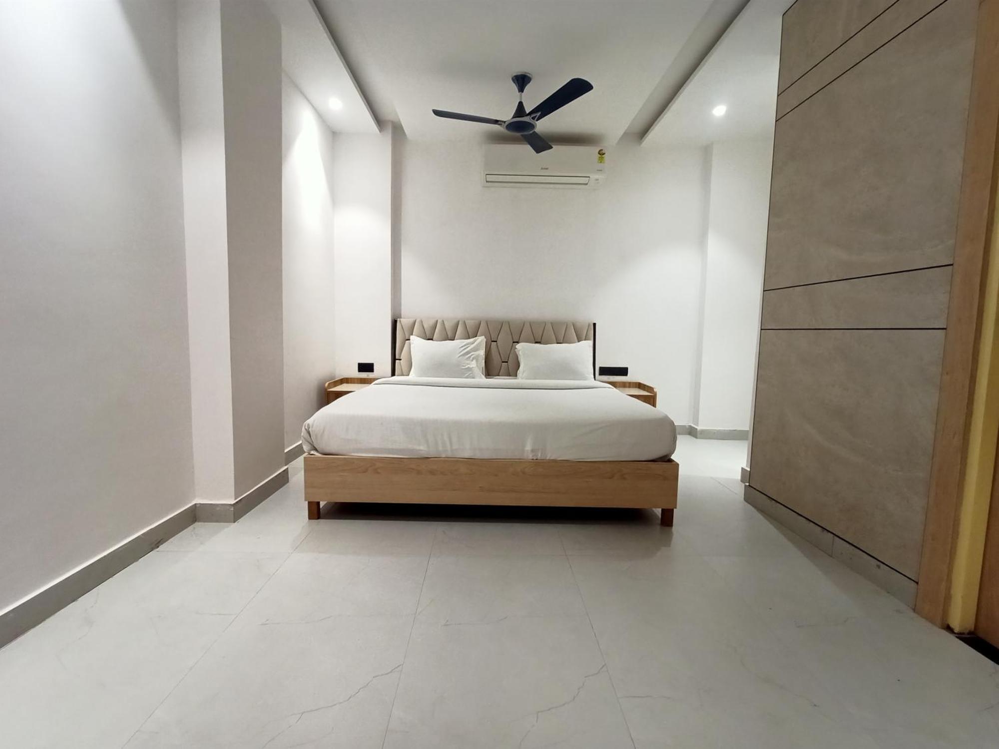 Hotel Global Inn -1 Km From Railway Station - Lift Food And Free Parking Lucknow Exterior photo