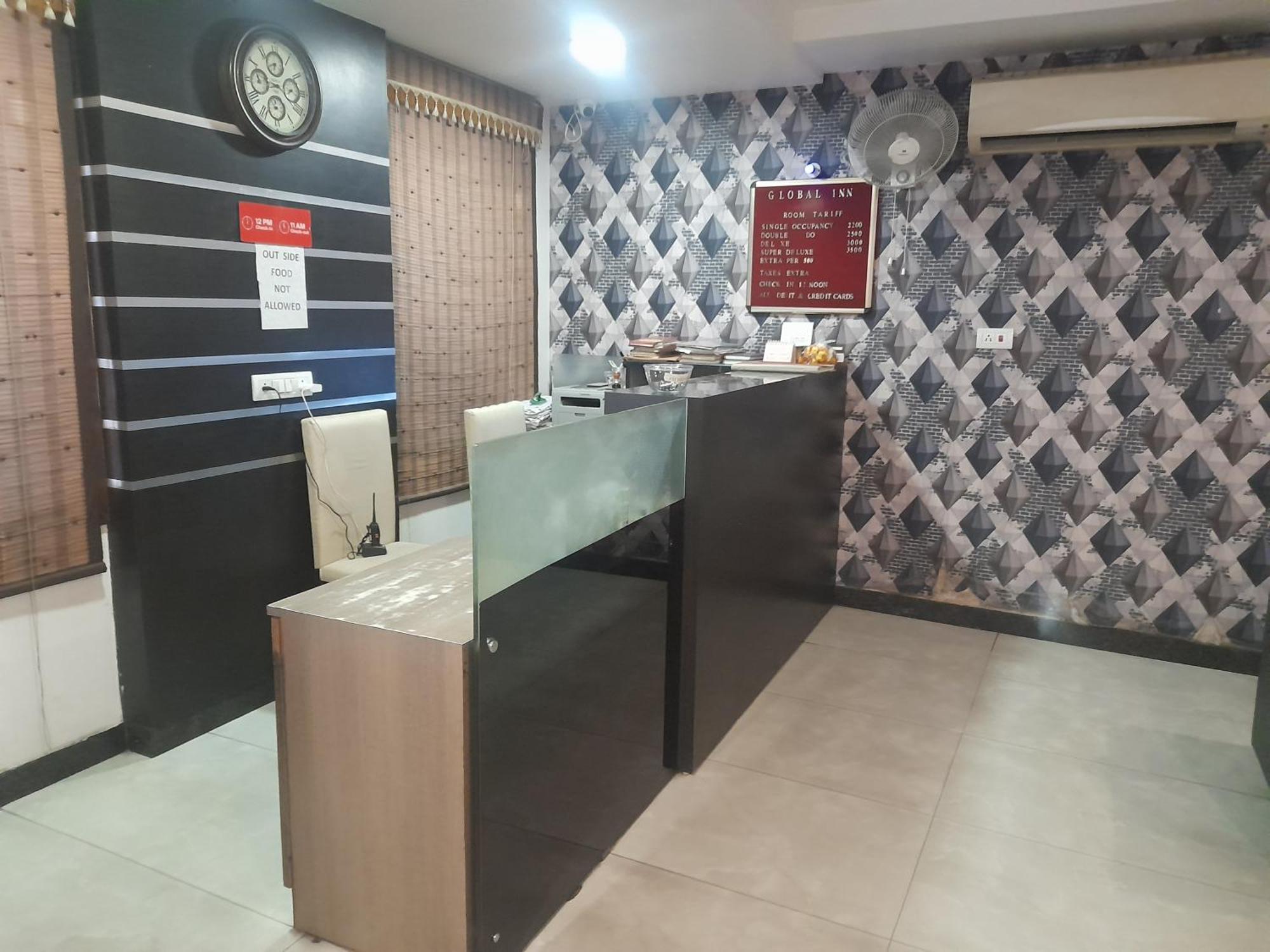 Hotel Global Inn -1 Km From Railway Station - Lift Food And Free Parking Lucknow Exterior photo